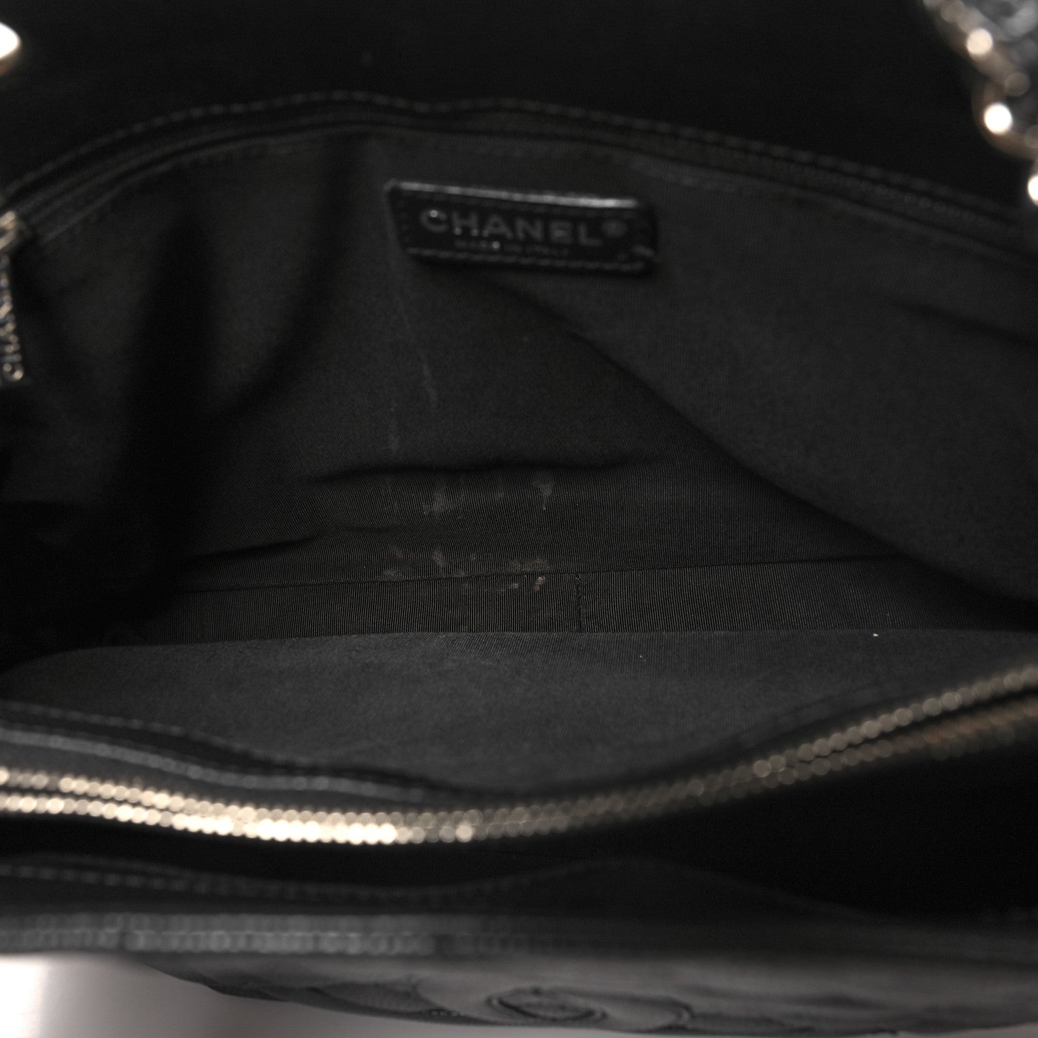 Caviar Quilted Grand Shopping Tote GST Black