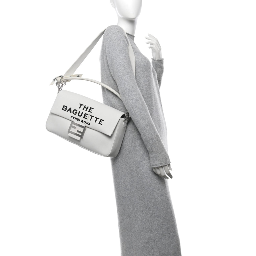 X MARC JACOBS Canvas Logo Maxi Baguette White Black