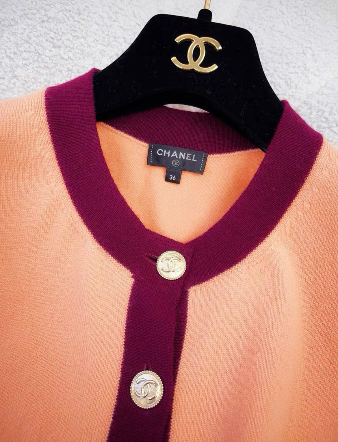 Chanel 20A orange red cashmere igan and shorts size 36
