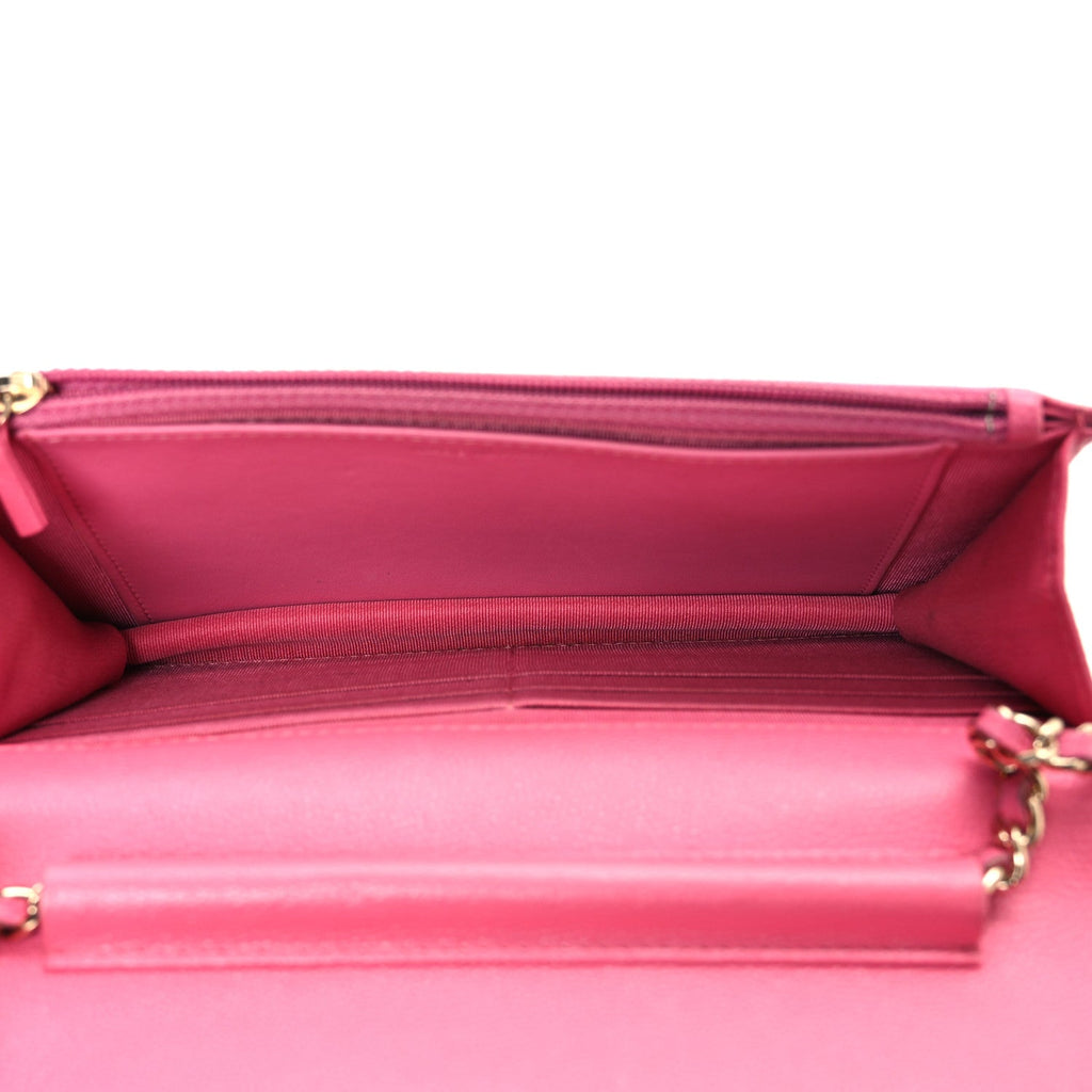 Caviar Quilted Wallet on Chain WOC Pink
