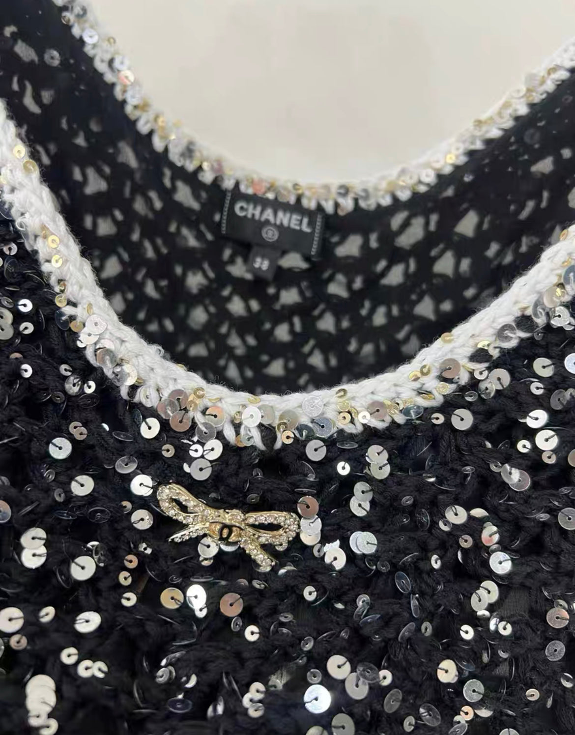 Chanel 23s black sequined bow top size 38