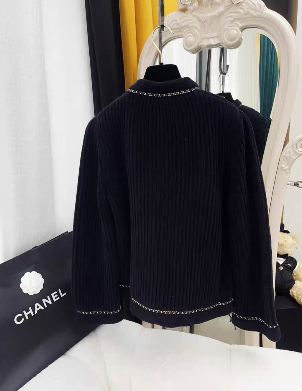 Chanel 22B Black jacket size 34