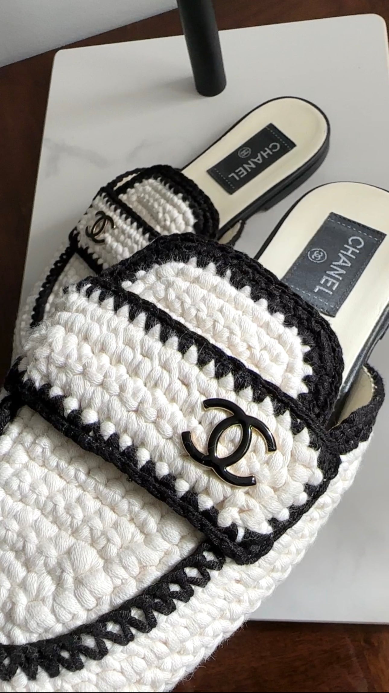 Chanel 2023 Black White Knit CC Logo Mules - 37