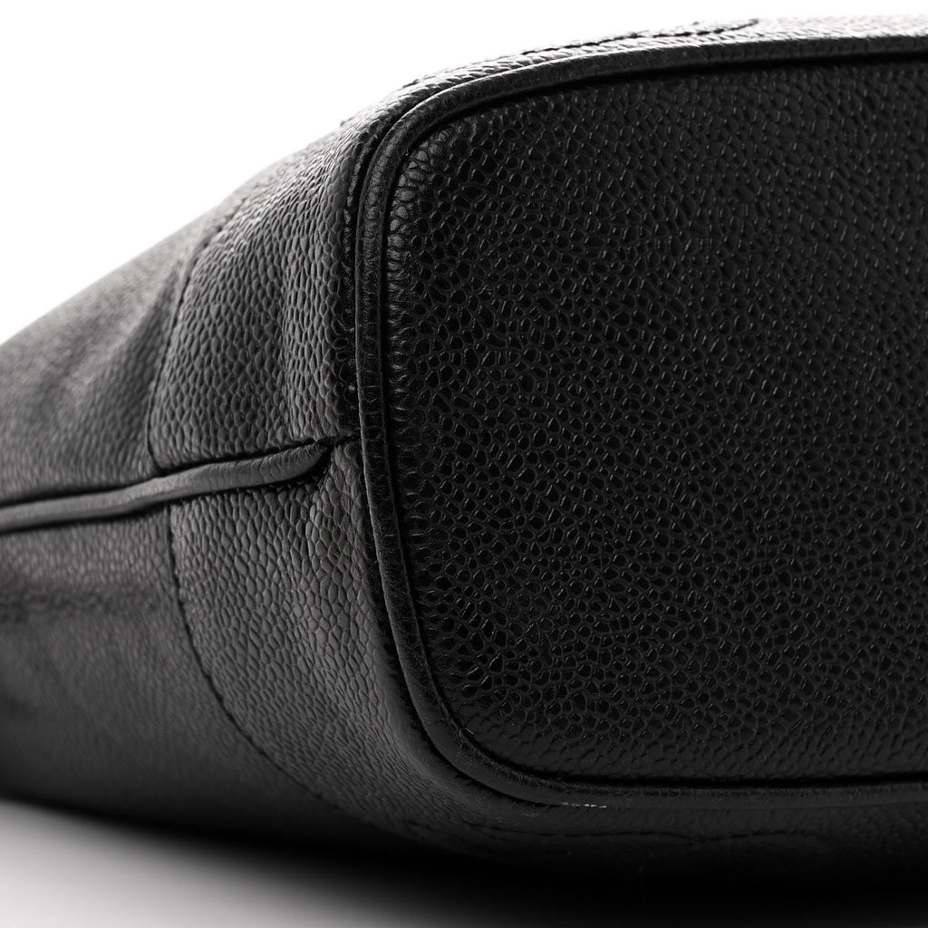 Caviar CC Shoulder Bag Black