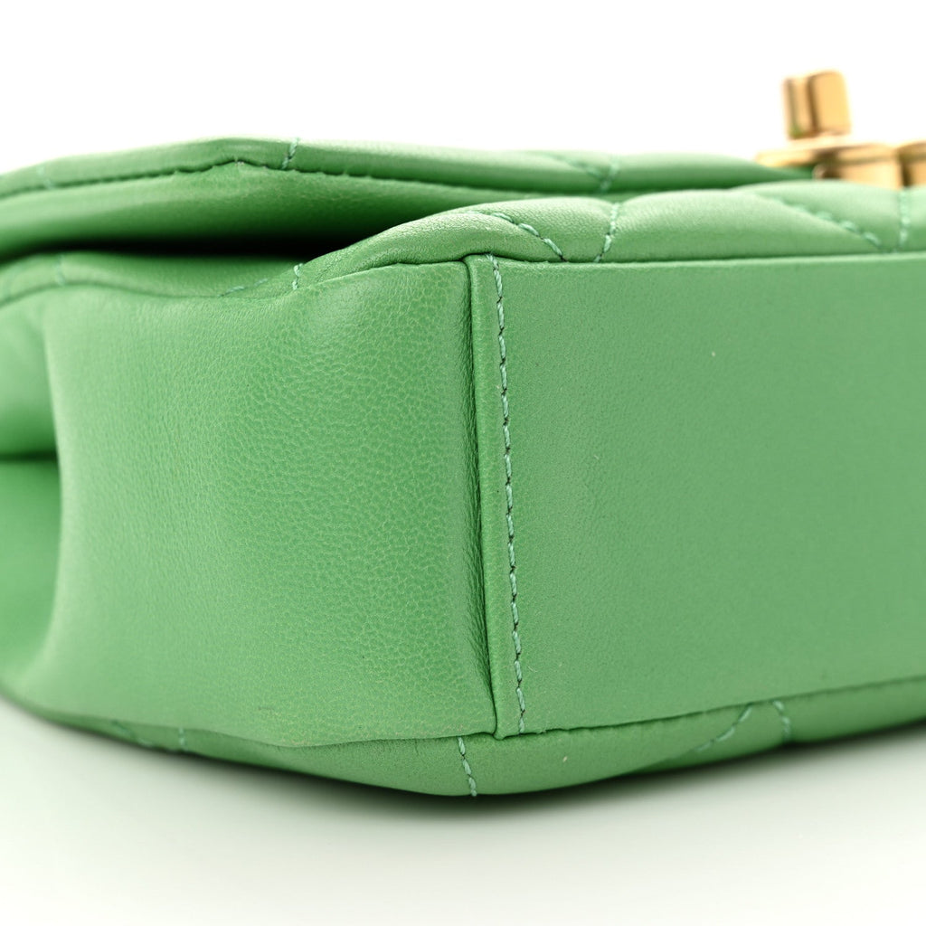Shiny Lambskin Small Chain Is More Flap Green