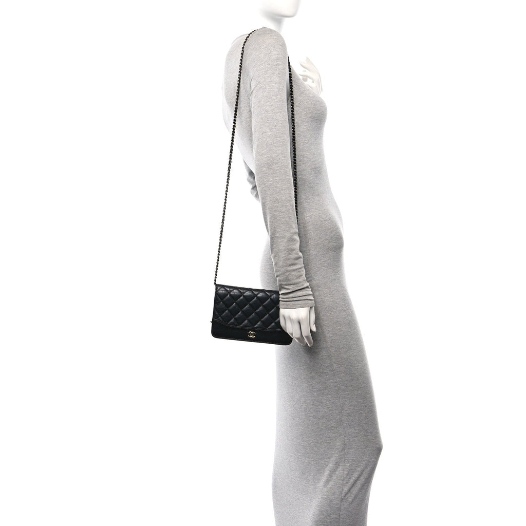 Aged Calfskin Quilted Gabrielle Wallet On Chain WOC Black