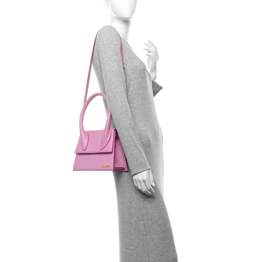 Smooth Calfskin Le Grand Chiquito Light Pink
