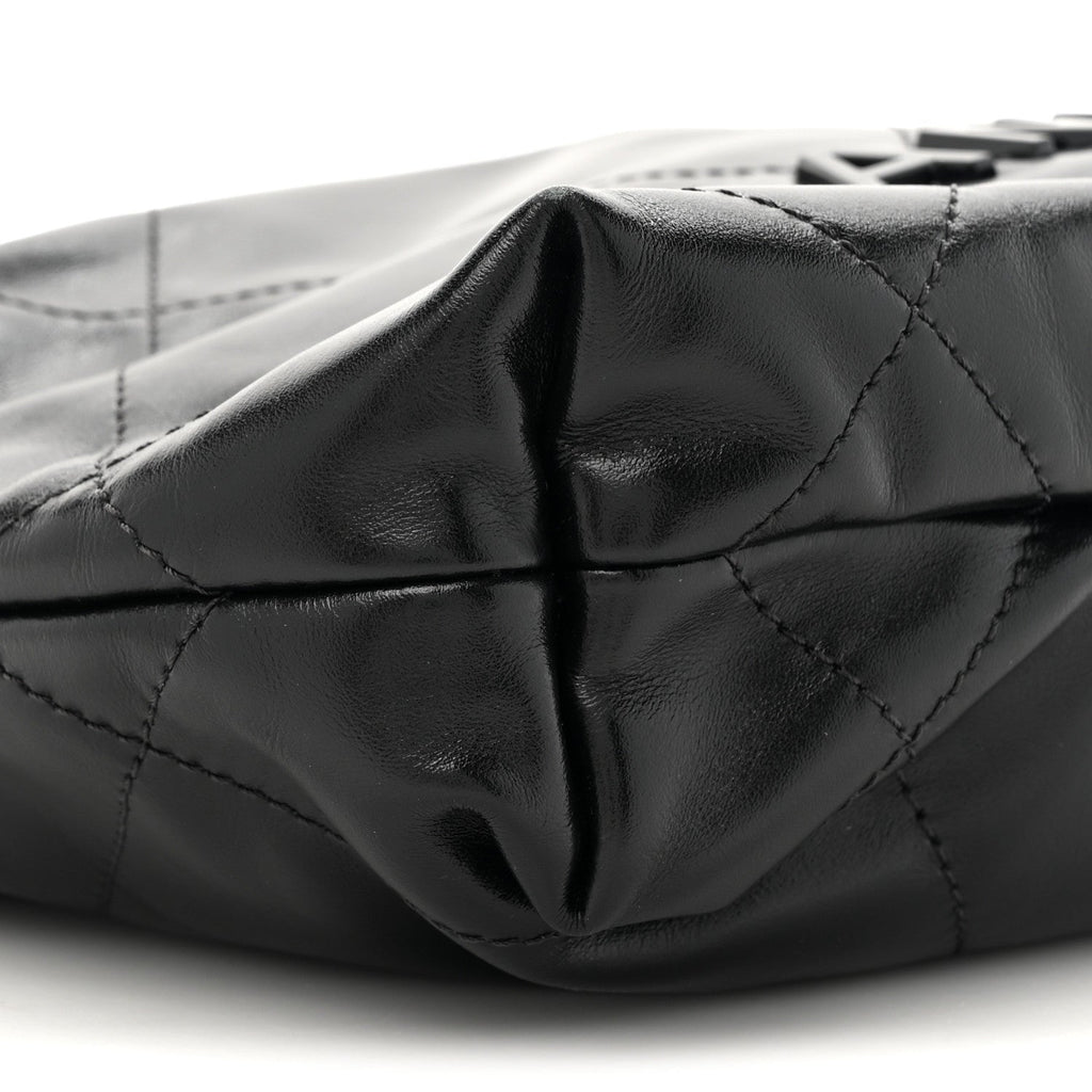 Shiny Calfskin Quilted Mini Chanel 22 So Black