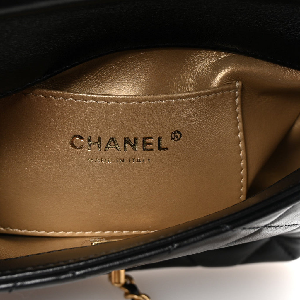 Shiny Lambskin Quilted Mini Pearl Logo Flap Black