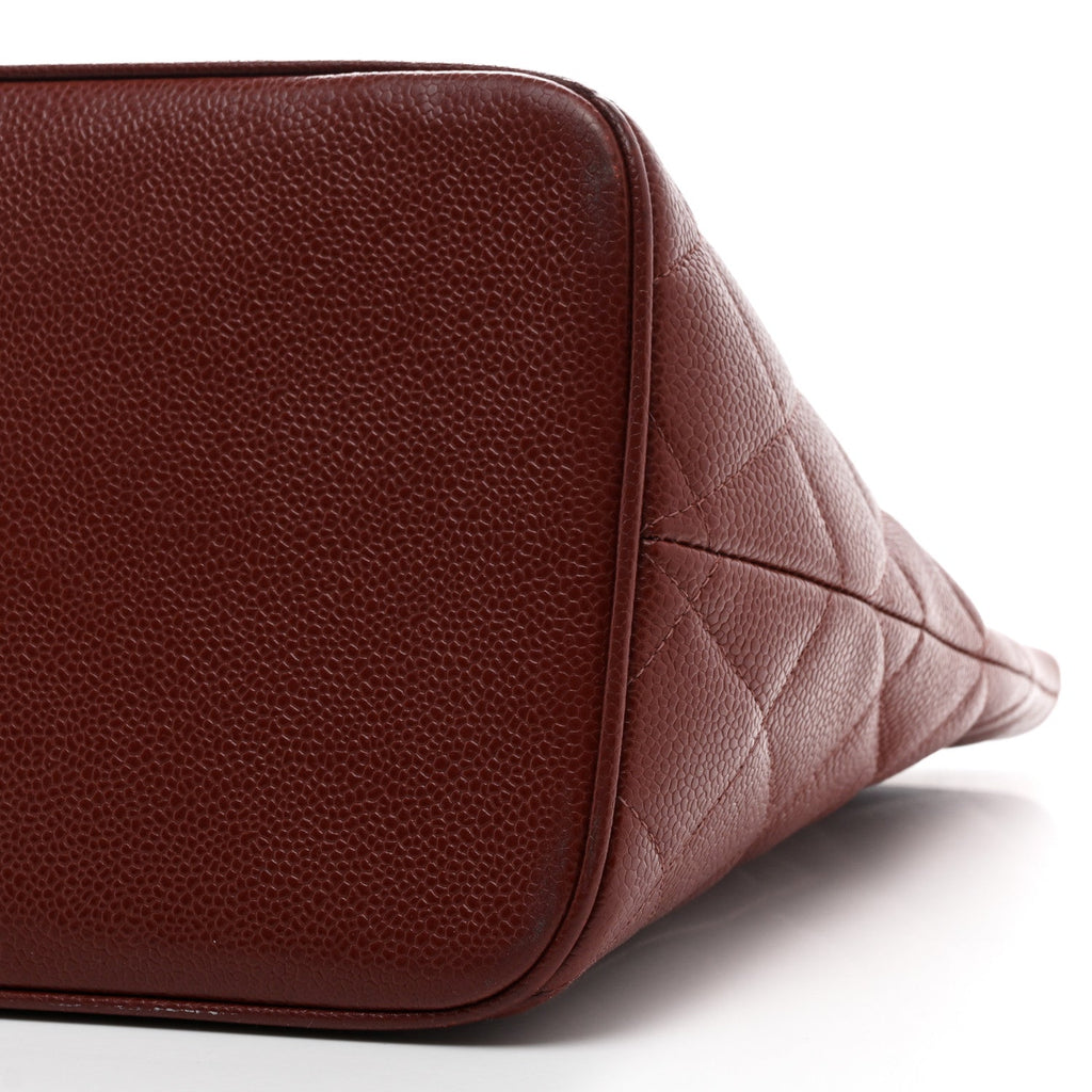 Caviar Quilted Medallion Tote Red