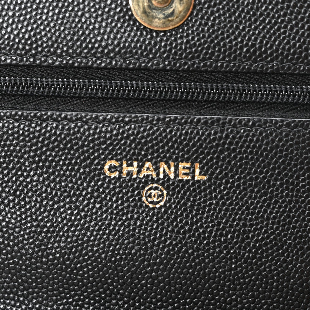 Shiny Caviar Quilted Strass CC Wallet On Chain WOC Black
