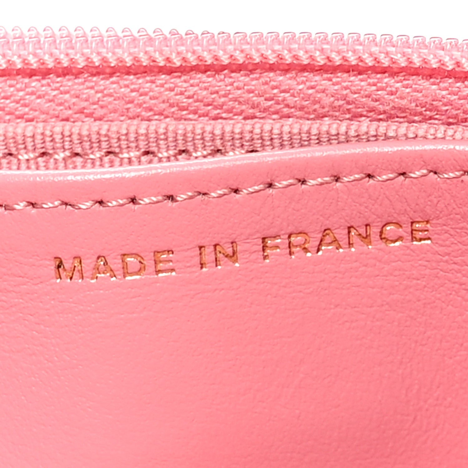 Caviar Quilted Wallet On Chain WOC Dark Pink