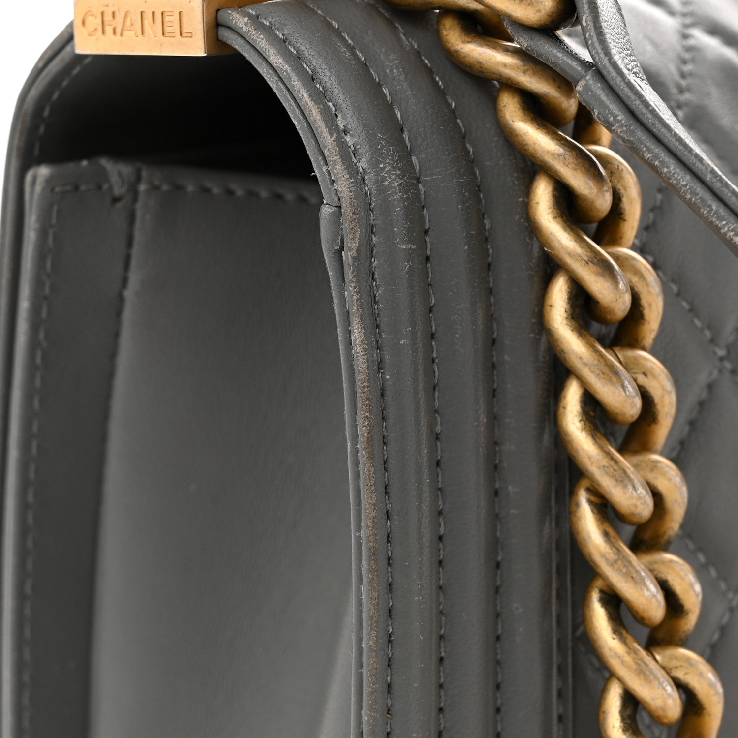 Lambskin Quilted Medium Boy Flap Grey