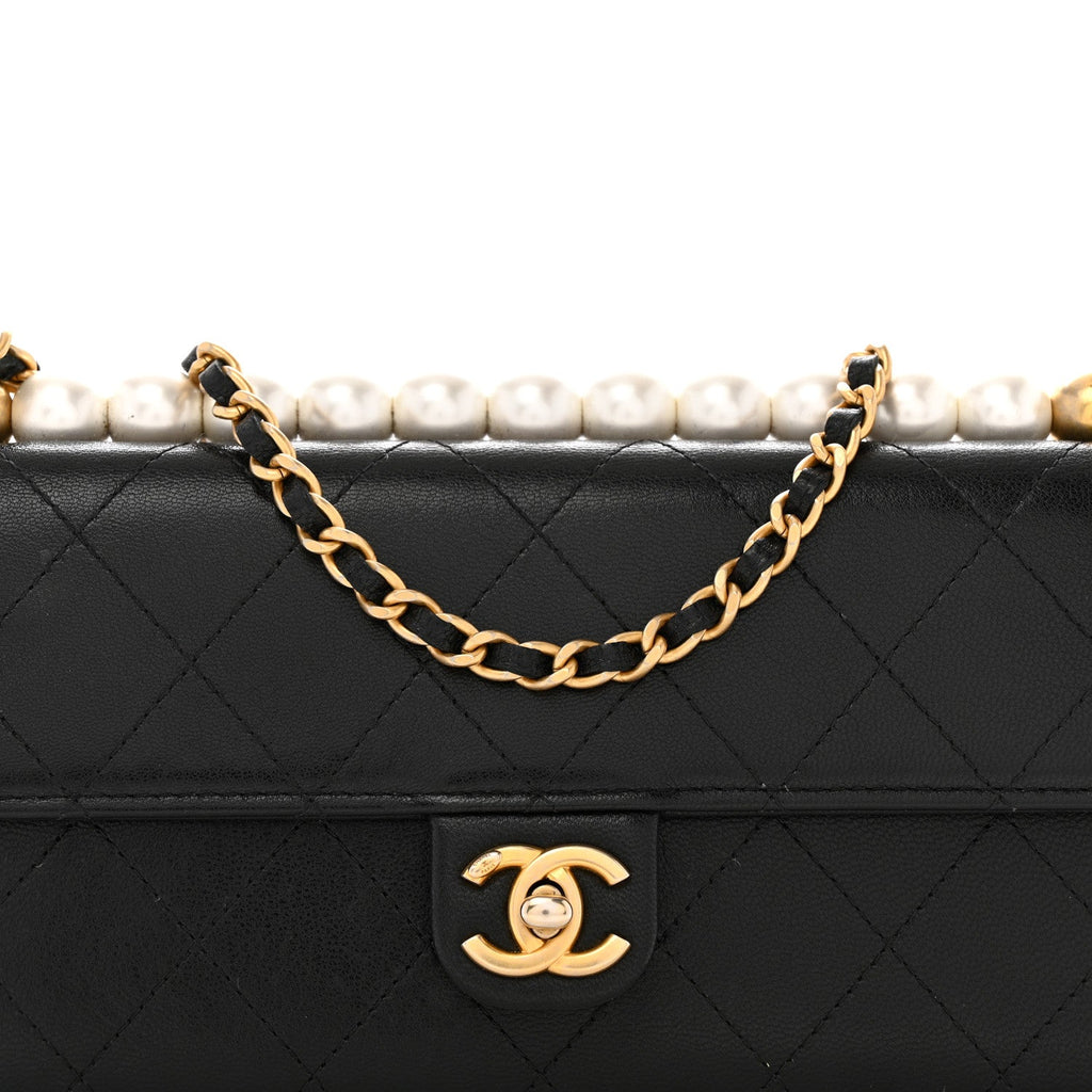 Goatskin Quilted Chic Pearls Clutch With Chain Black