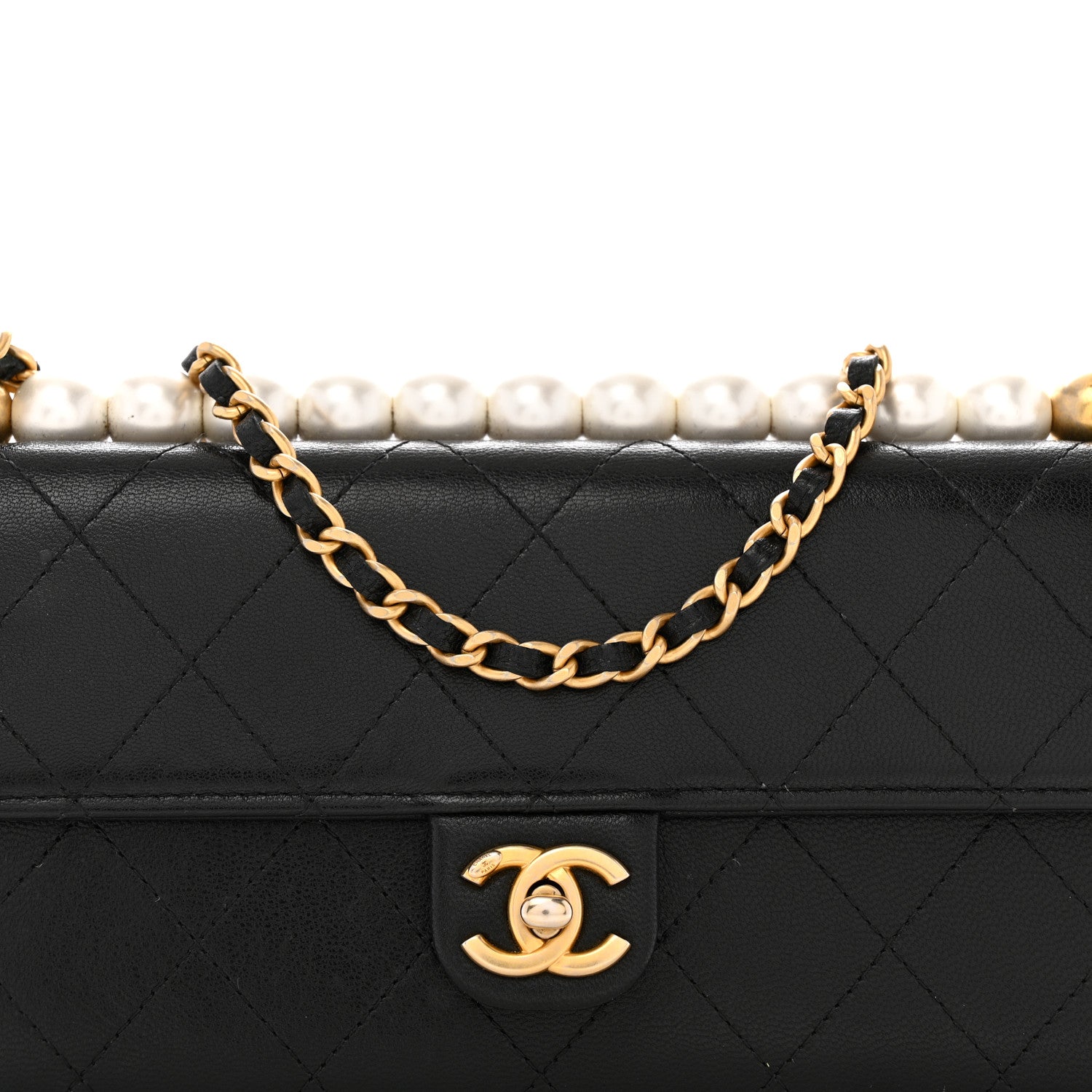 Goatskin Quilted Chic Pearls Clutch With Chain Black