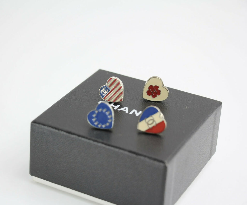 Chanel Vintage 03A Metal American Style Heart Brooch