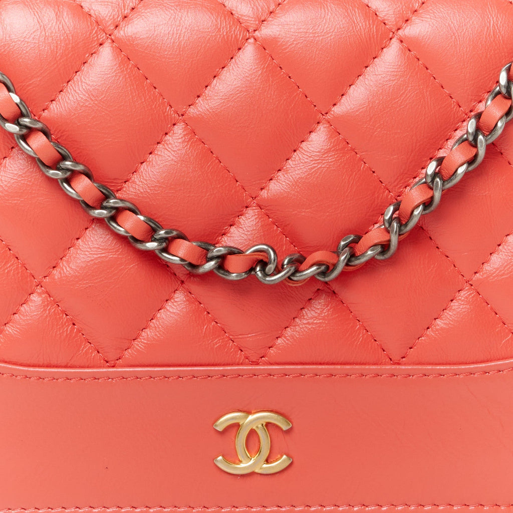 Aged Calfskin Quilted Gabrielle Wallet On Chain WOC  Orange