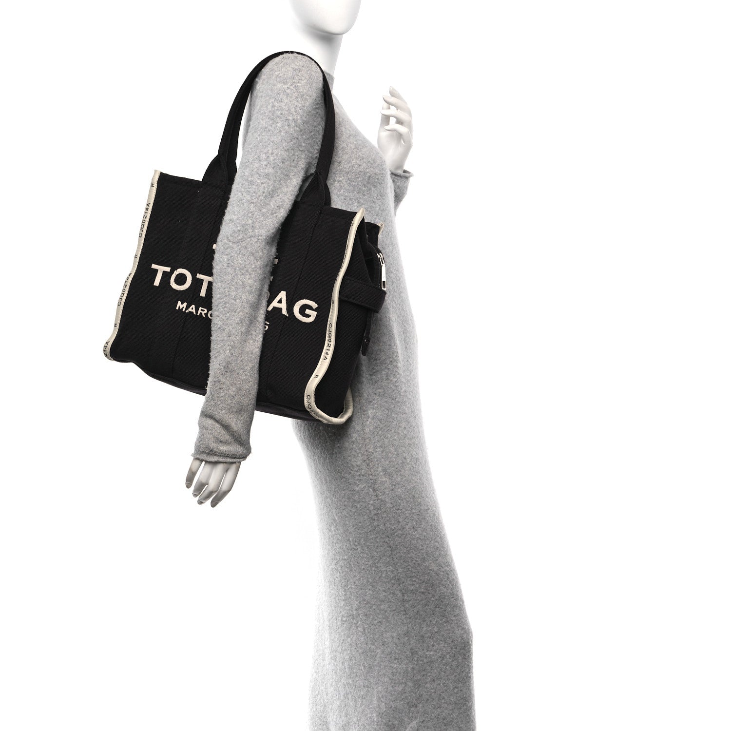 Jacquard Large The Traveler Tote Bag Black