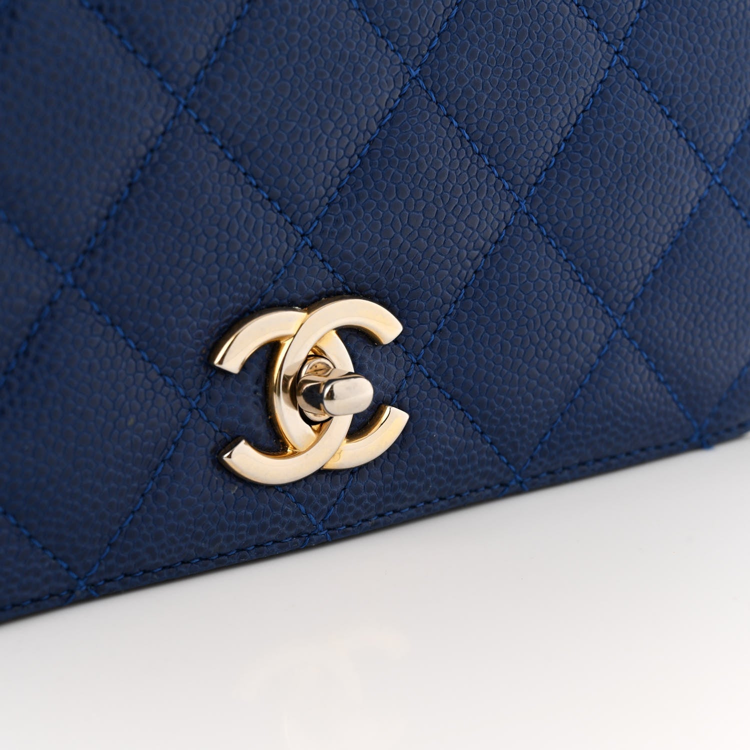 Caviar Large Carry Around Flap Bag Blue
