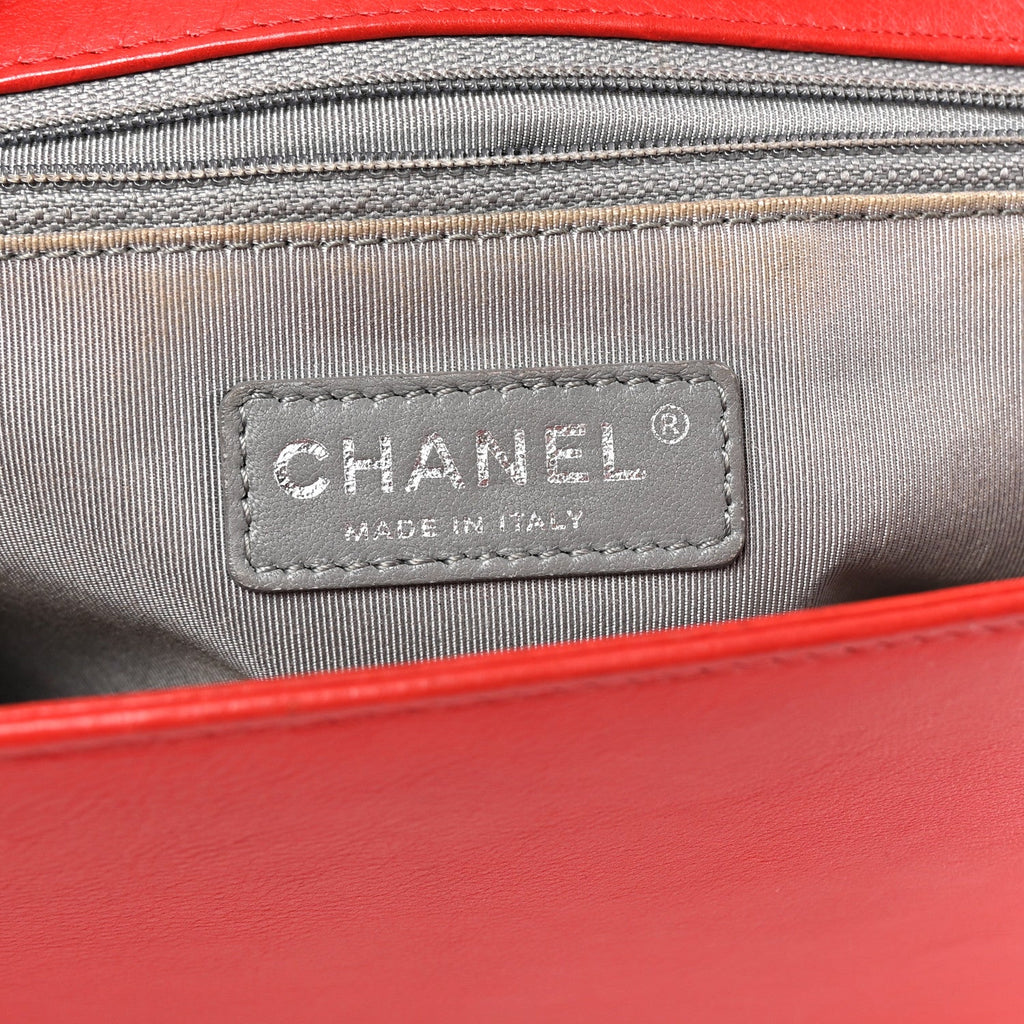 Calfskin Double Stitch New Medium Boy Flap Red