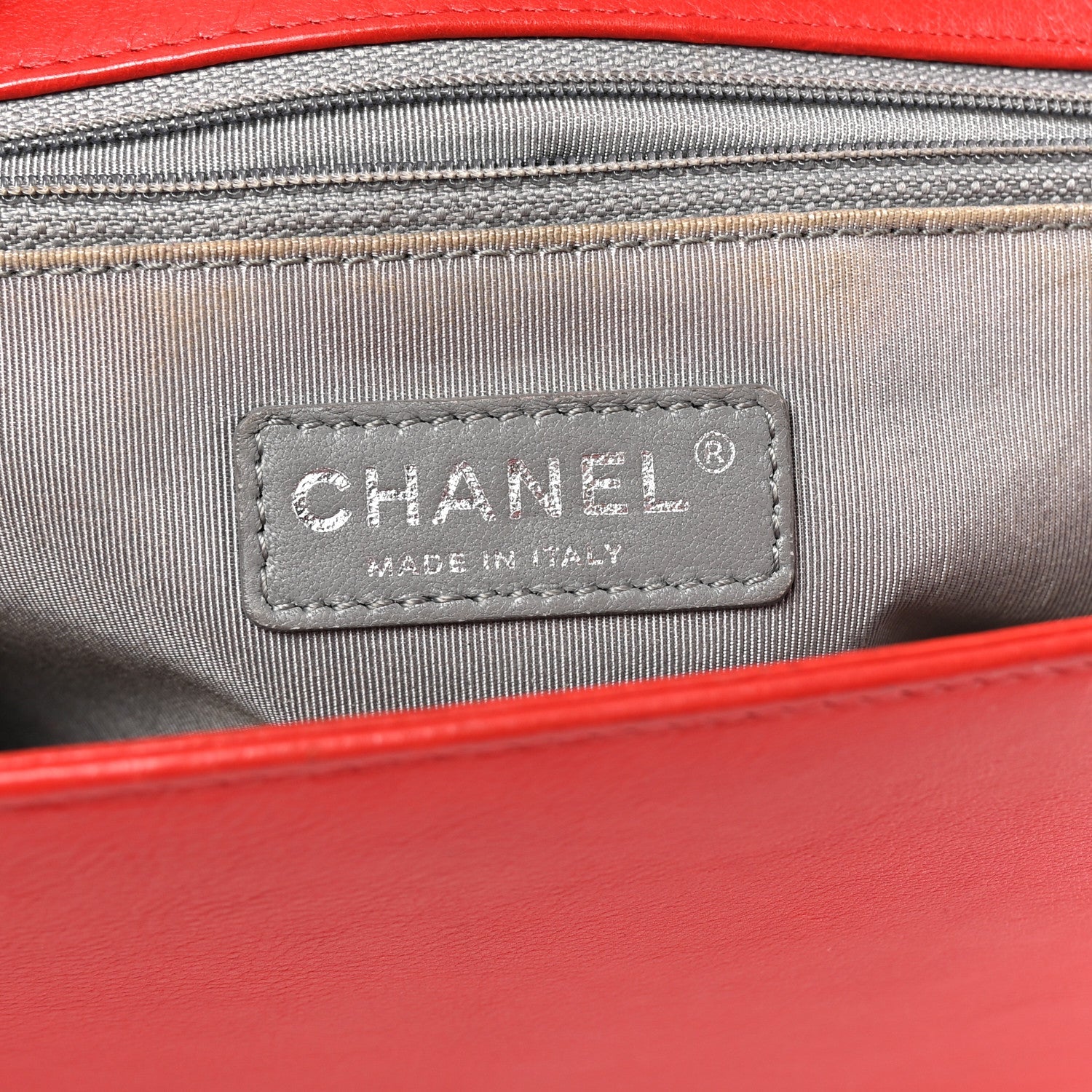 Calfskin Double Stitch New Medium Boy Flap Red