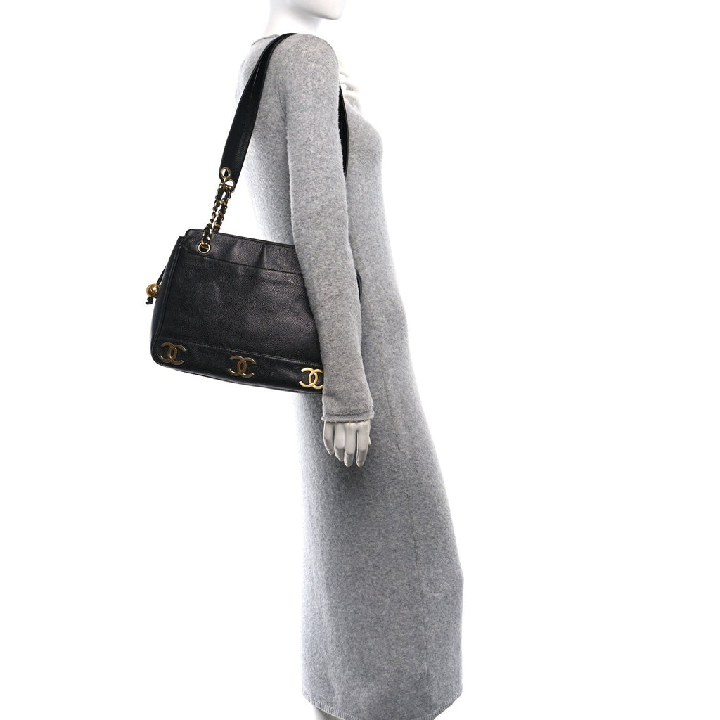 Caviar CC Shoulder Bag Black