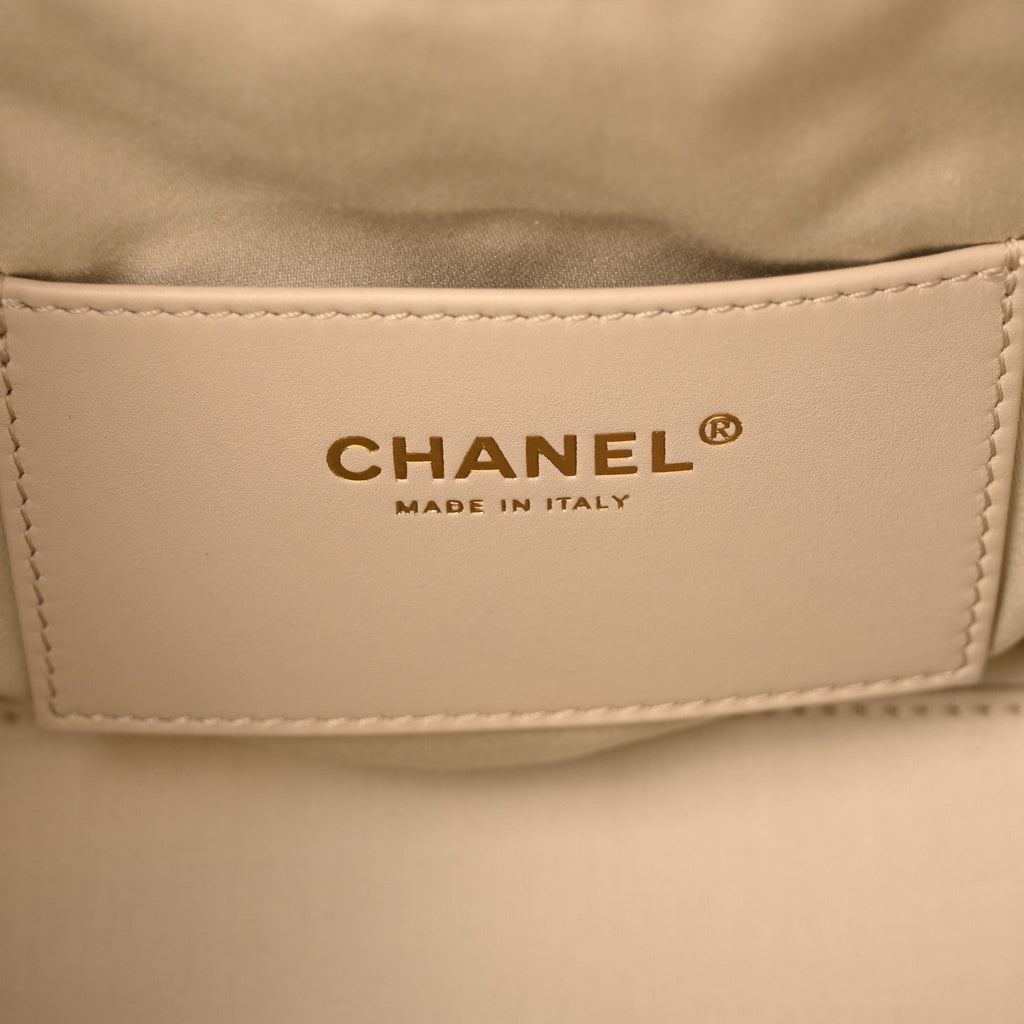 Caviar Quilted Small Chanel 25 Handbag Light Grey