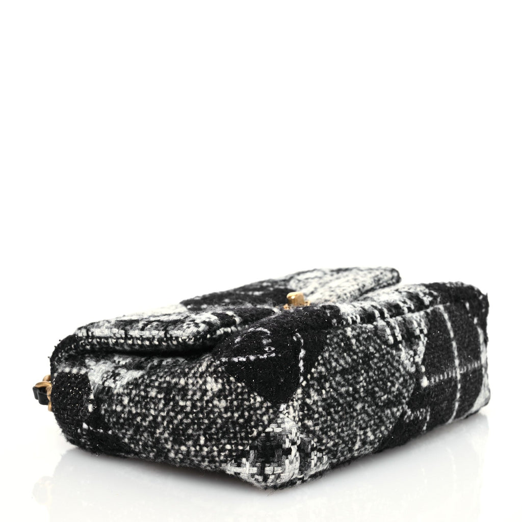 Tweed Quilted Medium Chanel 19 Flap Black White