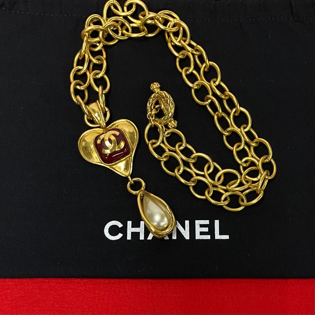 Chanel Vintage Heart Pendant Necklace
