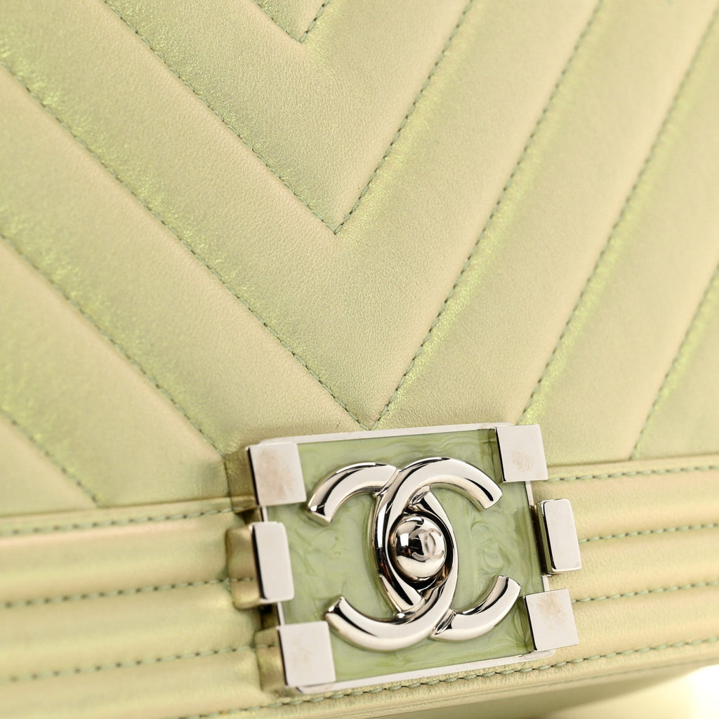 Iridescent Lambskin Chevron Quilted Medium Boy Flap Green