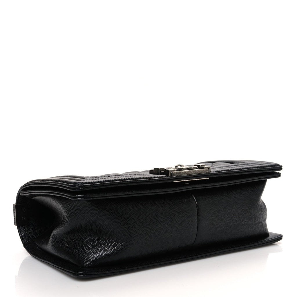 Caviar Quilted Medium Boy Flap Black