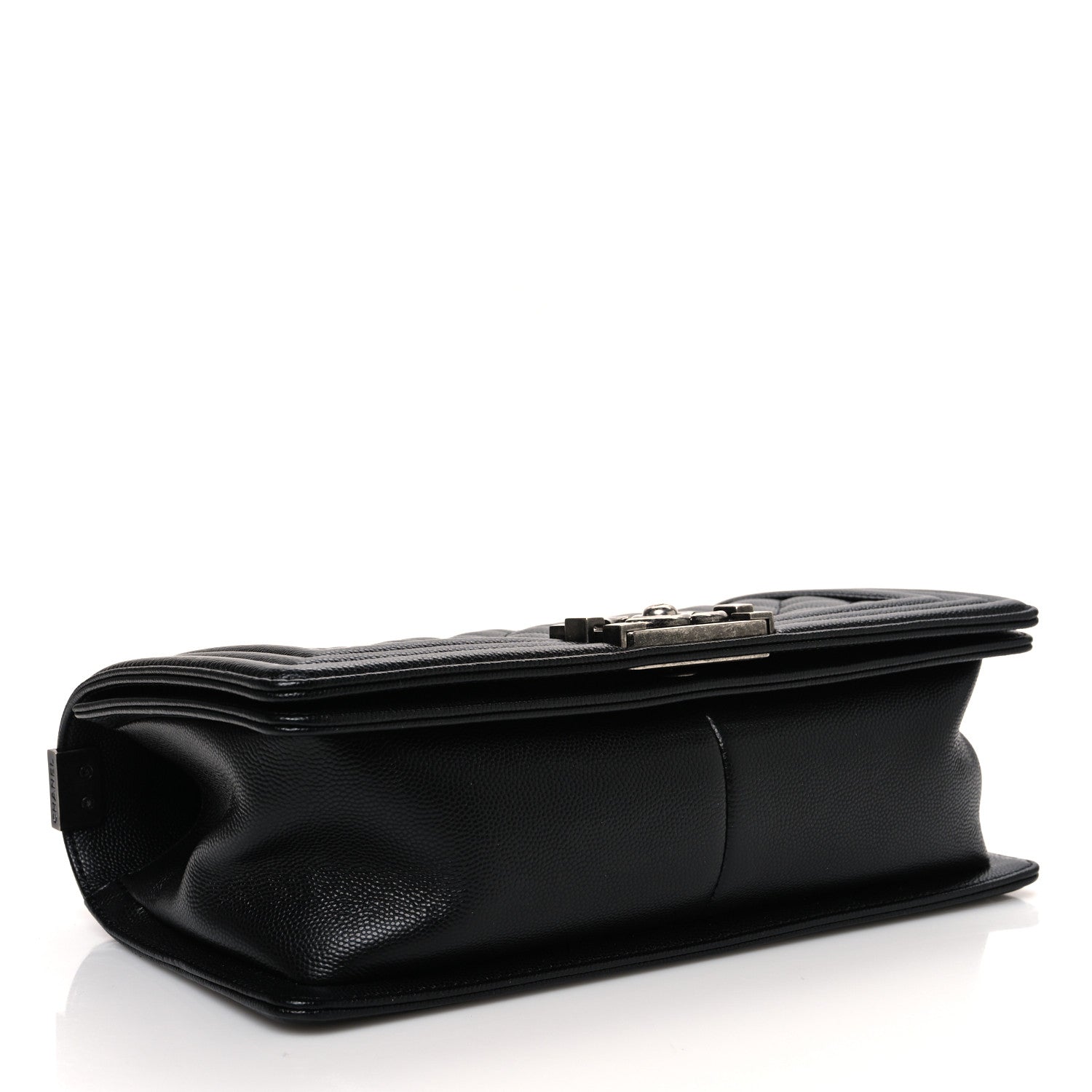 Caviar Quilted Medium Boy Flap Black