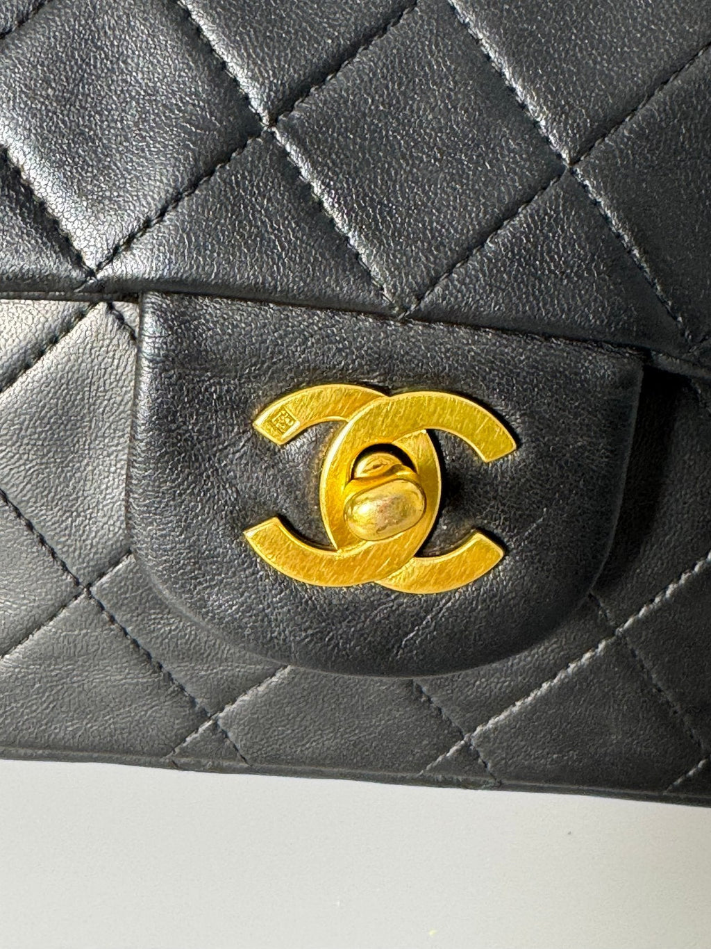Chanel Vintage Stoff Timeless Flap Bag Black Medium 24k Gold Hardware