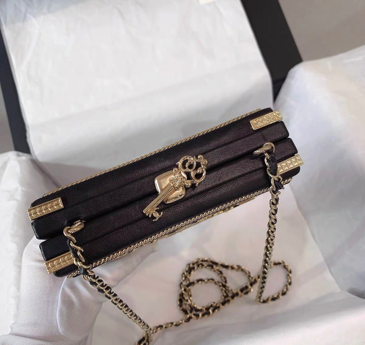 CHANEL Room  Minaudiere Evening crossbody