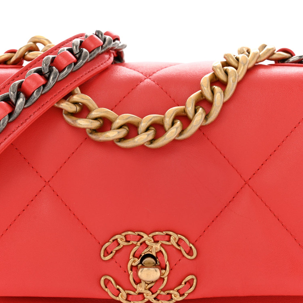 Lambskin Quilted Medium Chanel 19 Flap Red