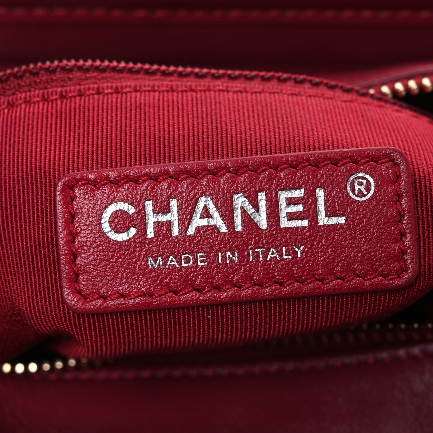 Aged Calfskin Quilted Small Gabrielle Hobo Red