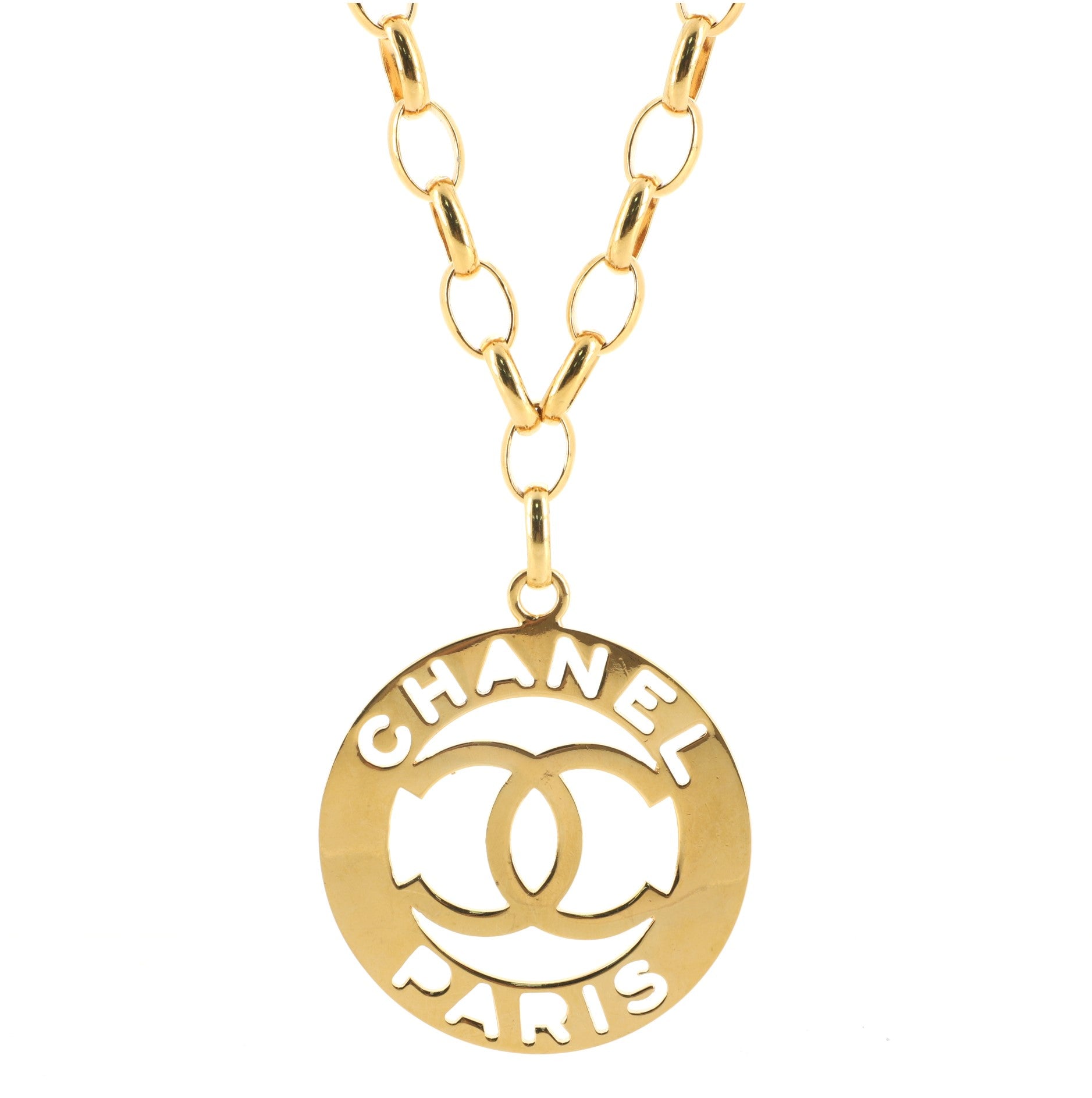 Vintage CC Round Pendant Necklace Metal