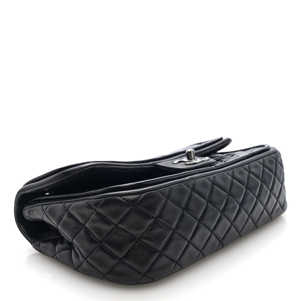Patent Quilted Classic Twist Flap Bag Black