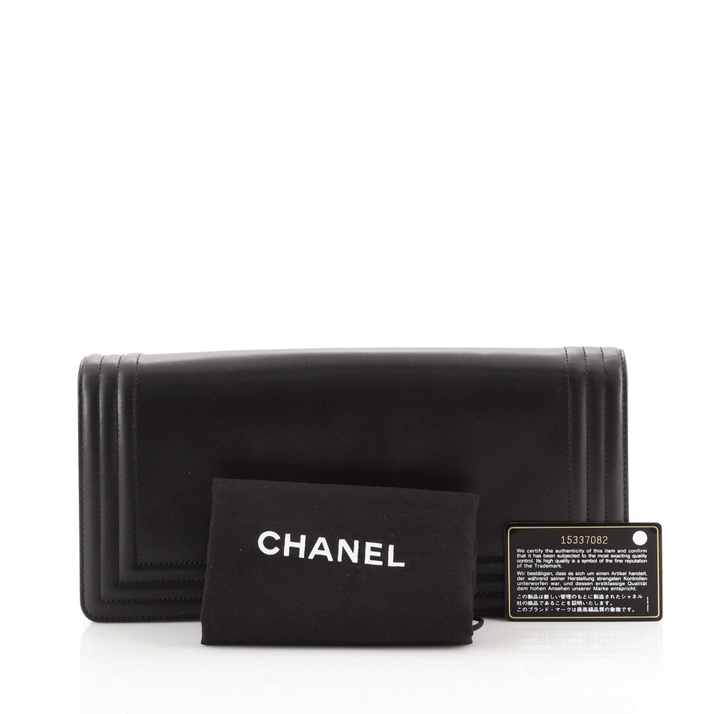 Reverso Boy Wrist Strap Clutch Lambskin Small