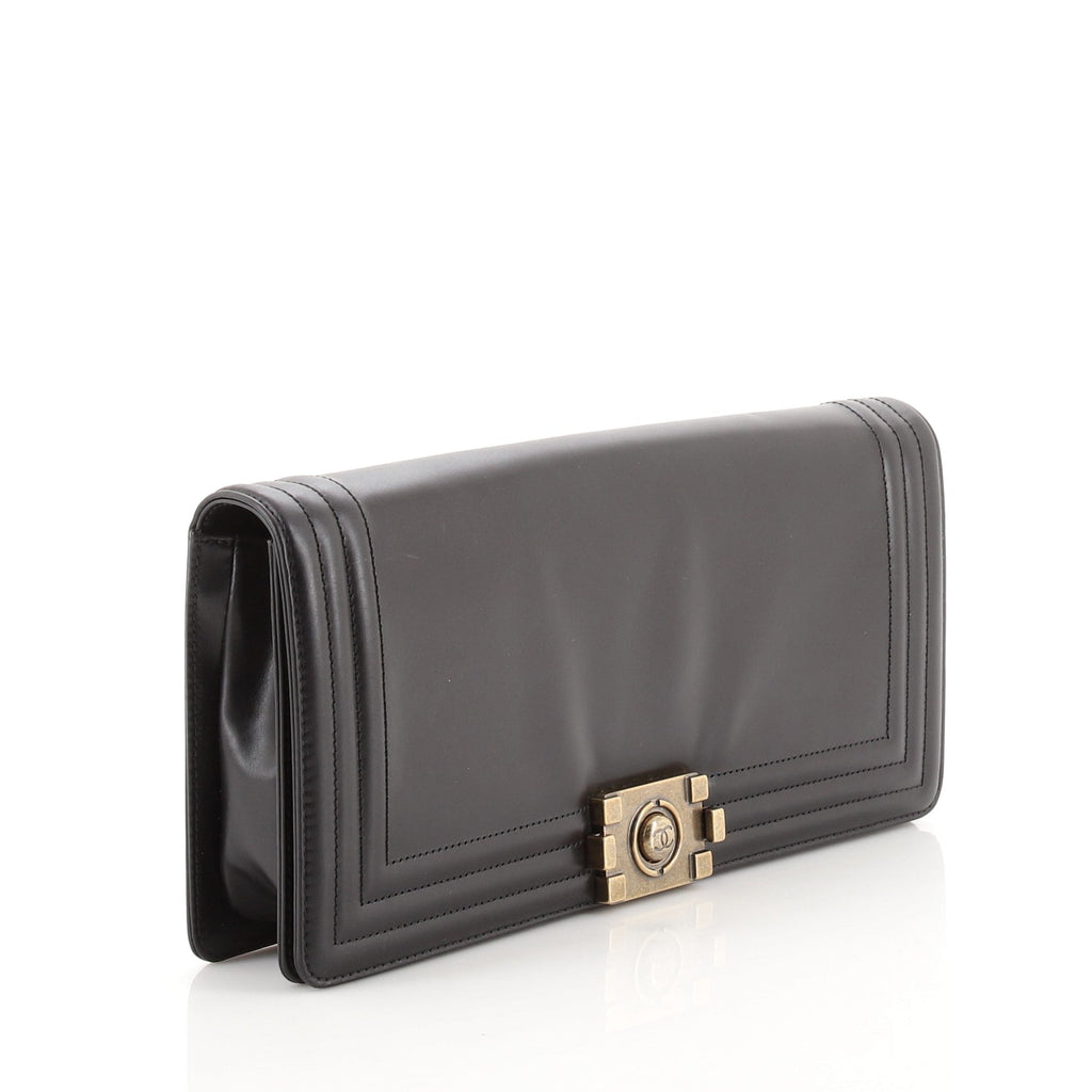 Reverso Boy Wrist Strap Clutch Lambskin Small
