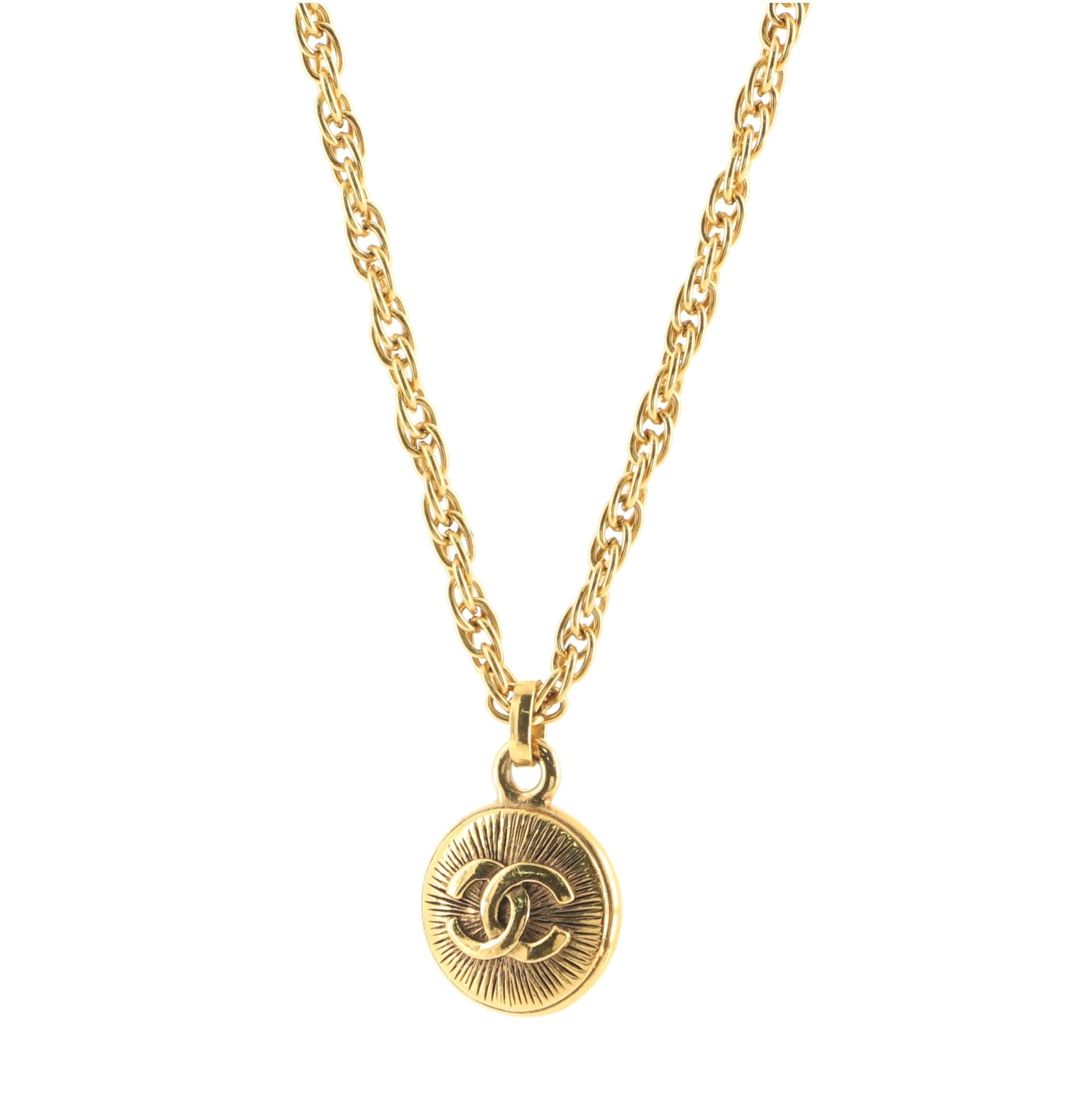Vintage CC Round Pendant Choker Metal Necklace