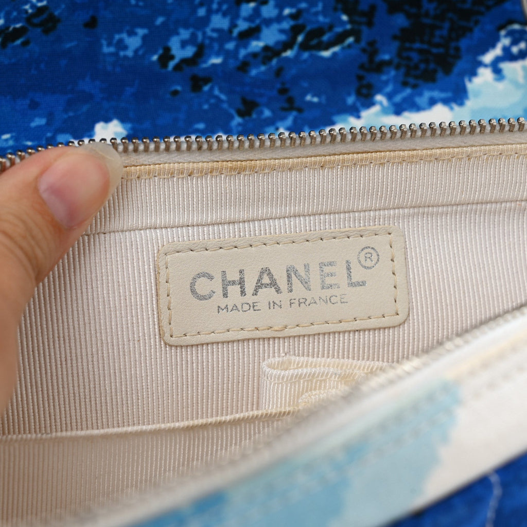Canvas Square Quilted Surf Flap Multicolor