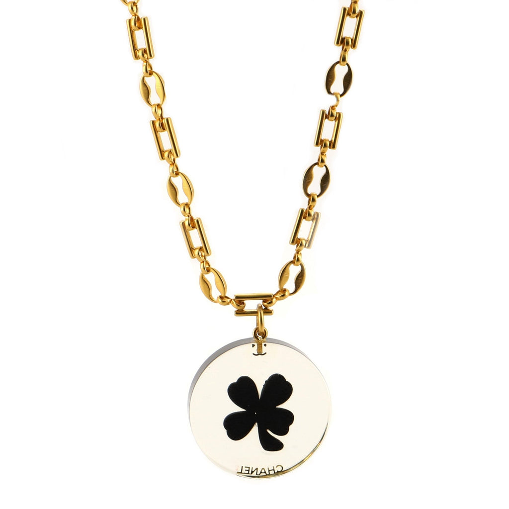 Clover Round Pendant Necklace Metal and Resin