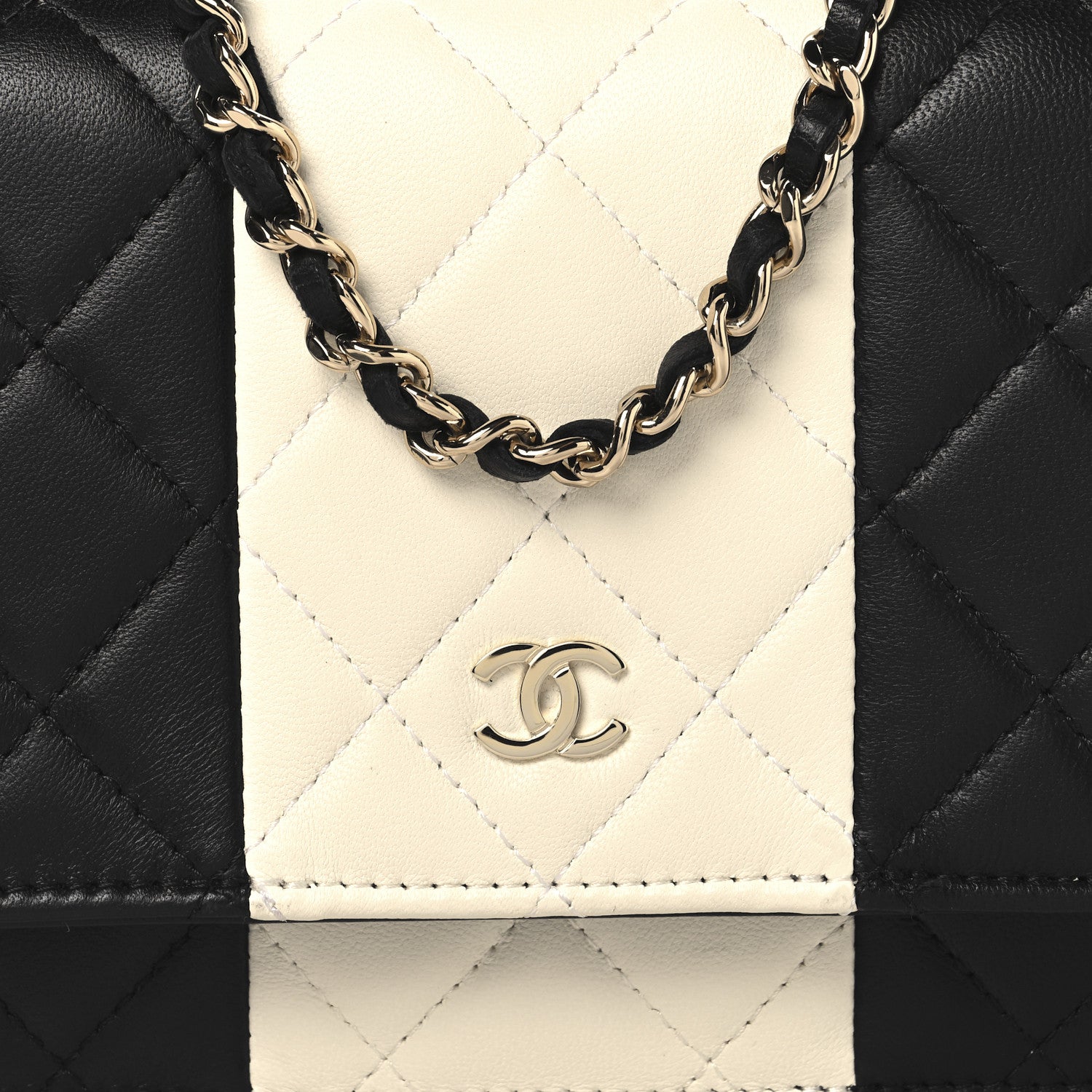 Lambskin Quilted Wallet On Chain WOC White Black