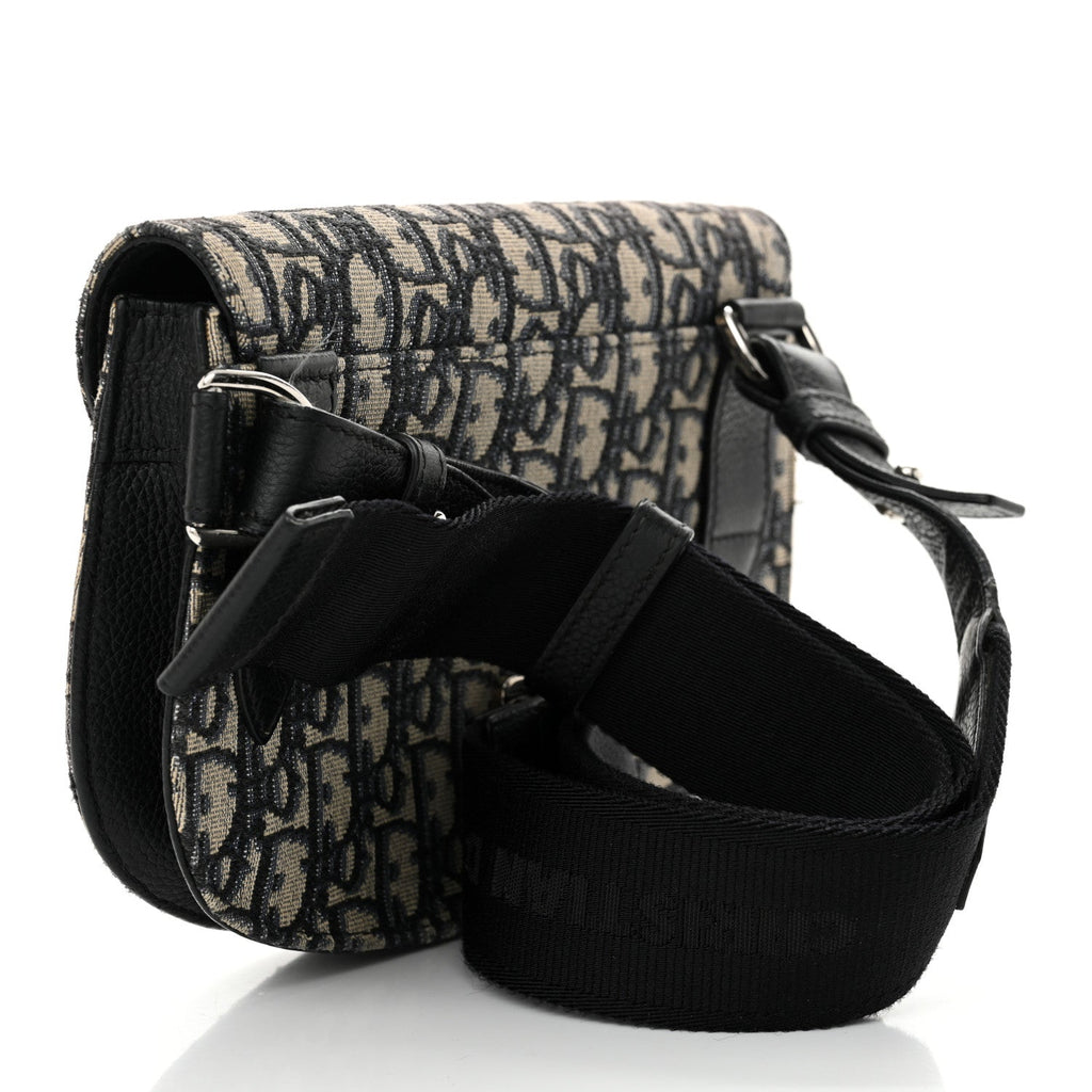 Oblique Saddle Messenger Pouch Beige Black