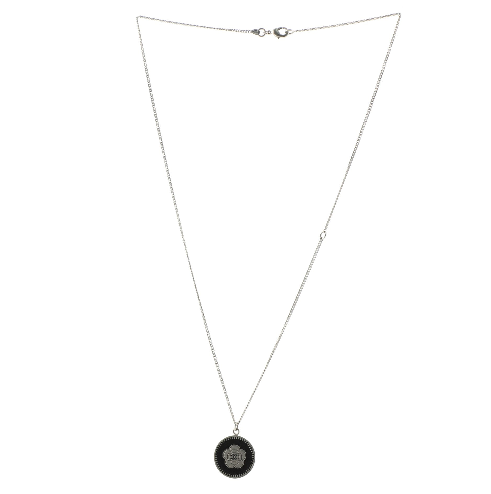 Camellia Round Pendant Necklace Metal