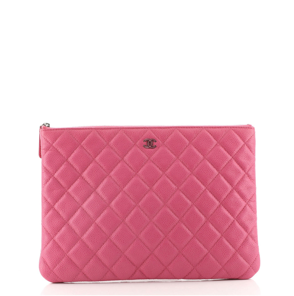 O Case Clutch Quilted Caviar Medium