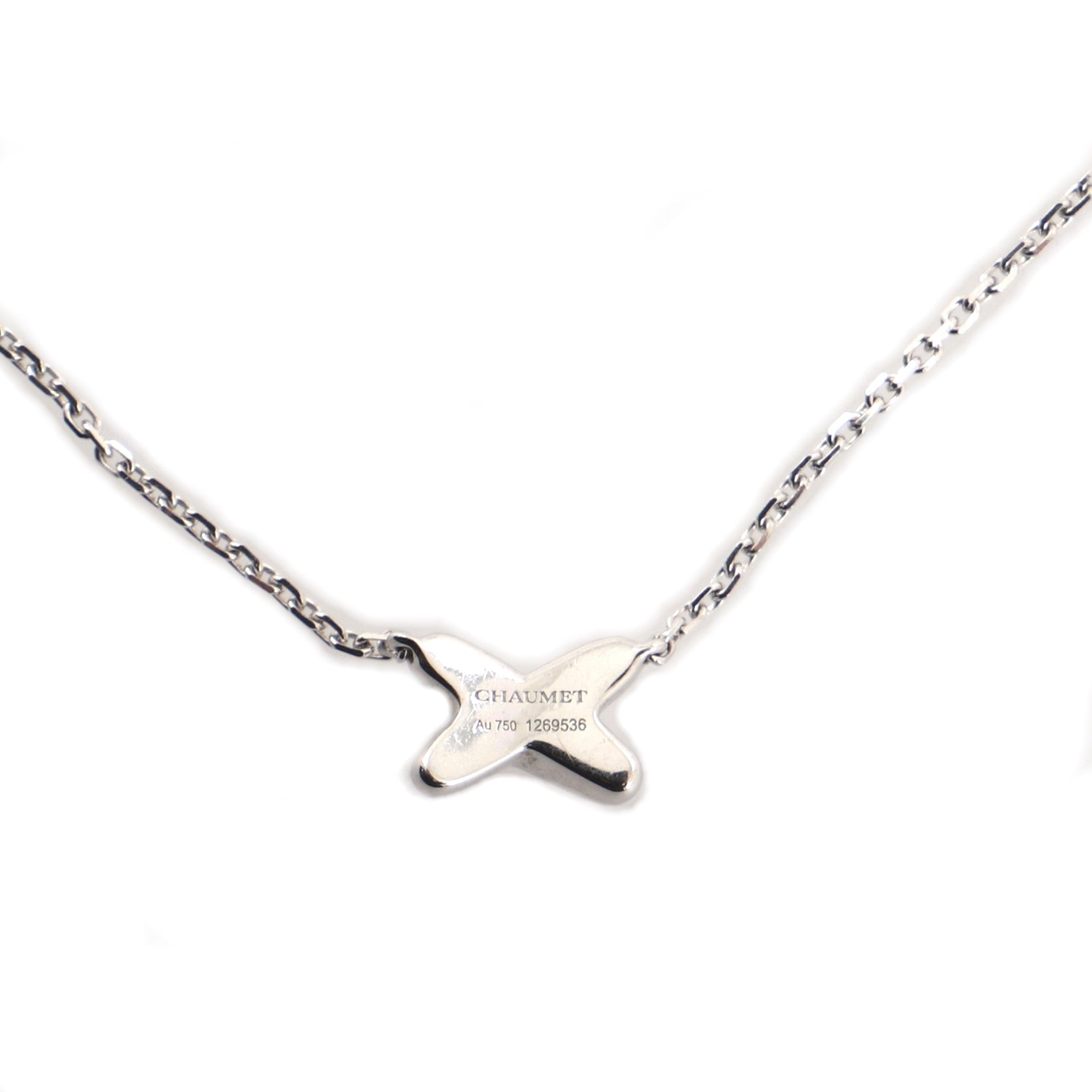 Jeux de Liens Pendant Necklace 18K White Gold with Diamonds