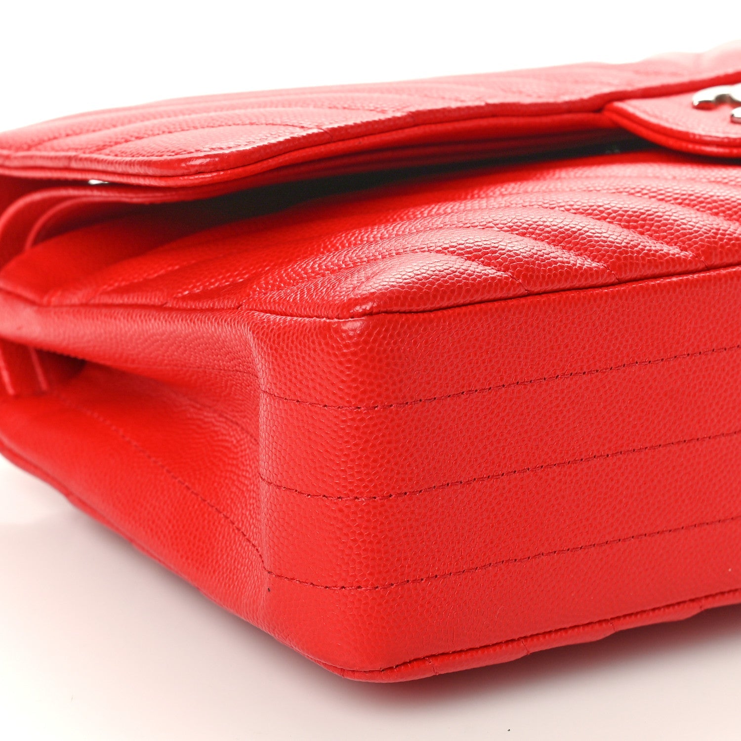 Caviar Chevron Quilted Medium Double Flap Red