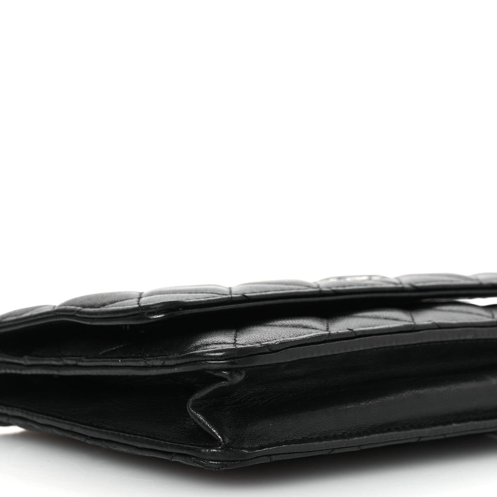 Lambskin Quilted Wallet On Chain WOC Black